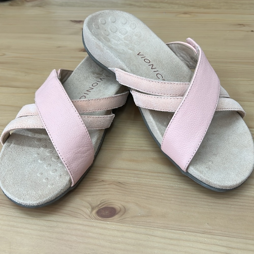 Vionic Zarie Roze Leather Sandals Sz 8.5W Slide On Adjustable Straps EUC